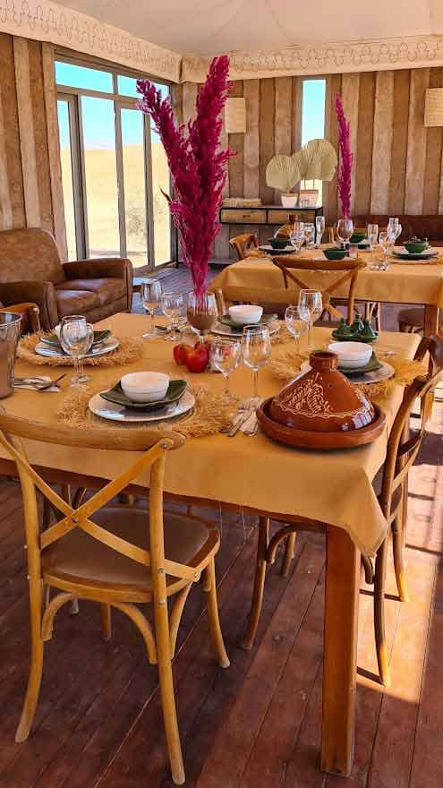 ghazala-restaurant-table